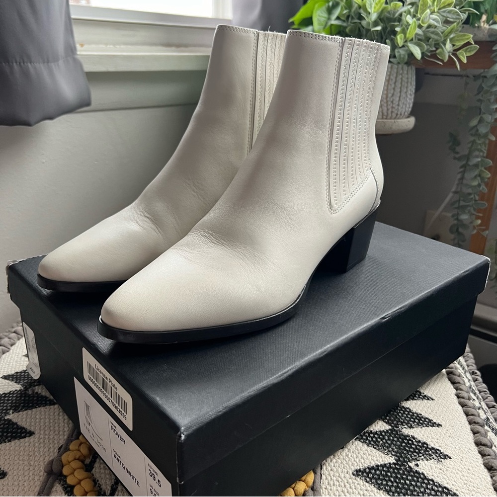 rag & bone Rover, Antique White Boot US 9.5, EU 39.5